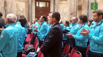 Los deportistas que viajan a Juegos Panamericanos de Chile reciben la bandera