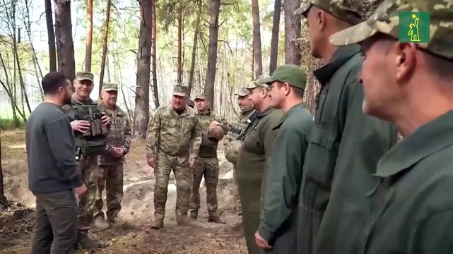 Zelenski inspecciona tanques occidentales mientras EEUU prepara un nuevo paquete de ayuda