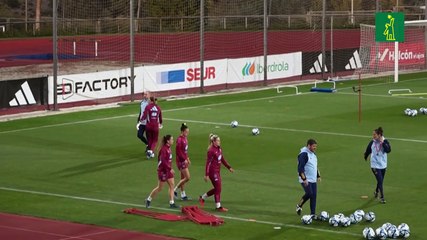 Jenni Hermoso vuelve a entrenarse con la selección española