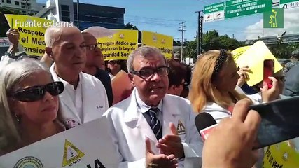Médicos jubilados reclaman “pensiones dignas, justas y oportunas”