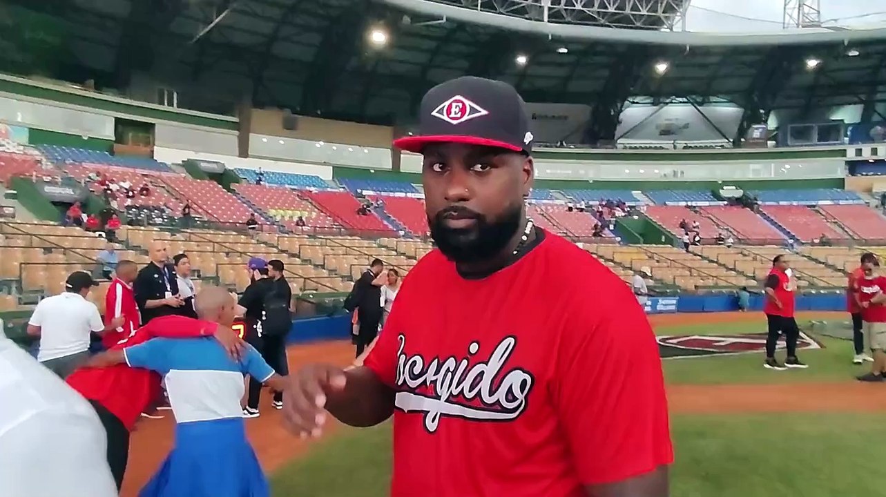 Franmil Reyes "Yo tengo ganas de jugar outfield"