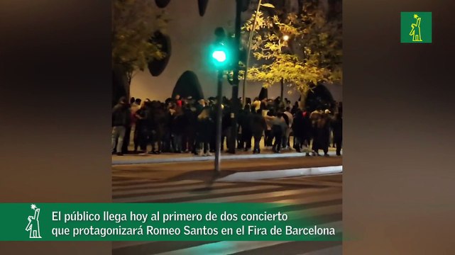 El público llega hoy al primero de dos conciertos que protagonizará Romeo Santos en el Fira de Barcelona