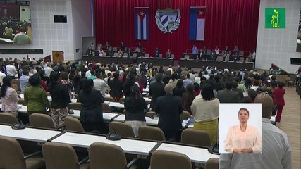 Presidente cubano admite que nuevo plan económico puede "acrecentar" problemáticas