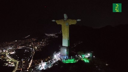Cristo de Río se ilumina con la '10' a un año de la muerte de Pelé
