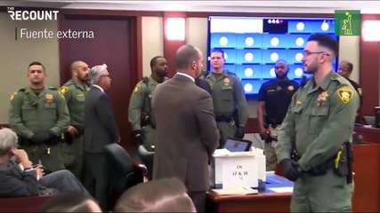 Esposado y con un bozal así llegó a la corte hombre que atacó a jueza de EE.UU.