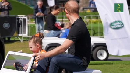 Condenan a tabloide británico por piratear teléfono del príncipe Enrique