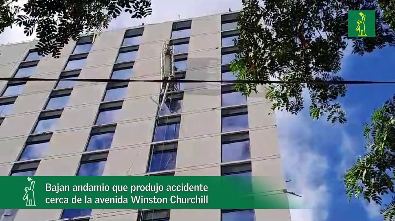Bajan andamio que produjo accidente cerca de la avenida Winston Churchill