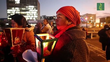 Guatemaltecos cantan villancicos contra la corrupción