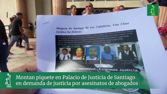 Montan piquete en Palacio de Justicia de Santiago en demanda de justicia por asesinatos de abogados