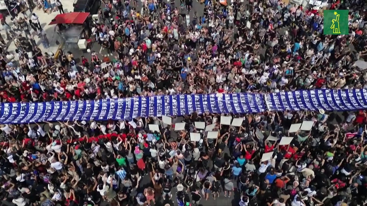 Masiva movilización en Argentina por la memoria de la dictadura, objetada por Milei