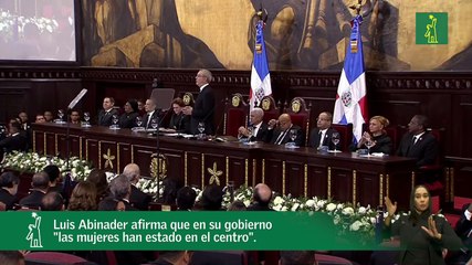 Luis Abinader afirma que en su gobierno "las mujeres han estado en el centro"