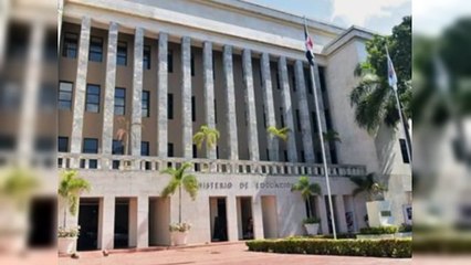 Minerd pide a maestros y a estudiantes ir a clases para este lunes