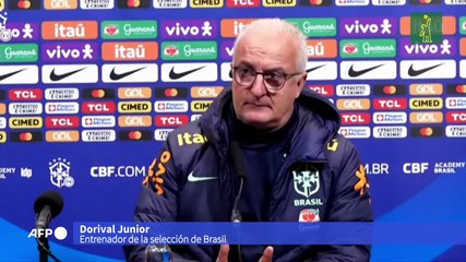 Selección de Brasil rompe silencio sobre los casos de Dani Alves y Robinho