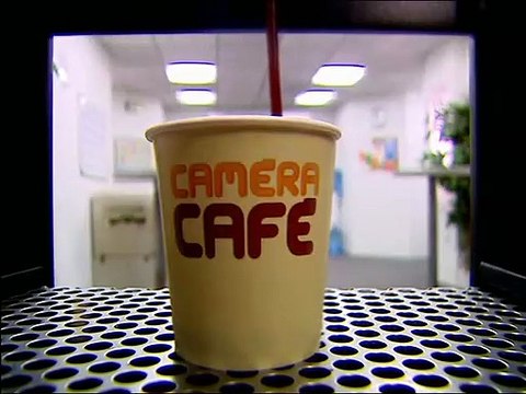 ⚜️❤️CAMERA CAFE S01 EP01 L'ANNIVERSAIRE DE SYLVAIN ❤️⚜️ABONNES-TOI, METS UN COM' & 1 J'AIME MERCI⚜️❤️