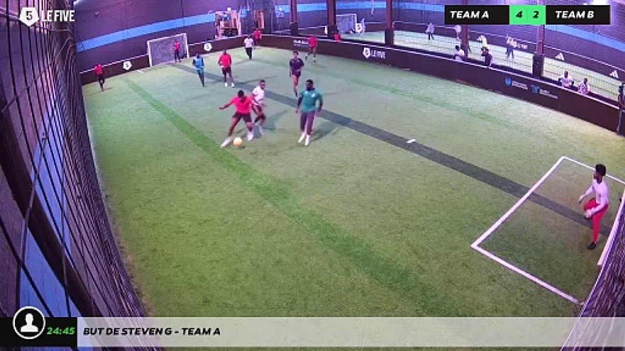 But de Steven G - Team A