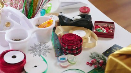 Unwrapping Christmas: Mia's Prince