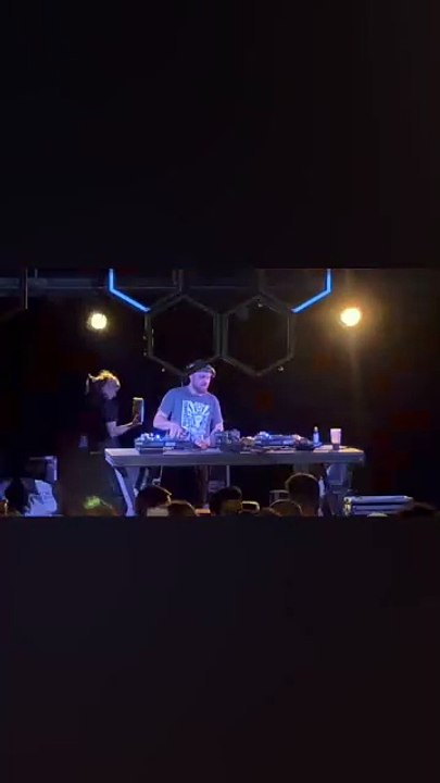 NOISE ARENA #10   La Bande de ZOUAW   Tekno  E.V.E   #electro #dj #djremix #djsong #music