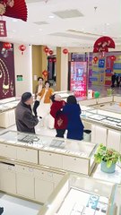 [Dracin] Kejutan di Tahun Baru Eps 18 - Sub Indo