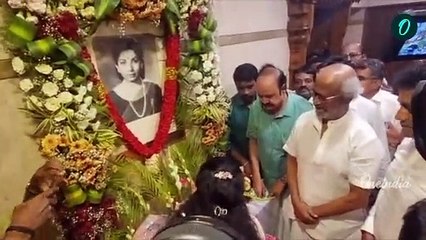 Rajinikanth | வேதா இல்லத்திற்கு வந்து Jayalalitha படத்திற்கு மலர் தூவி மரியாதை செய்த ரஜினிகாந்த்