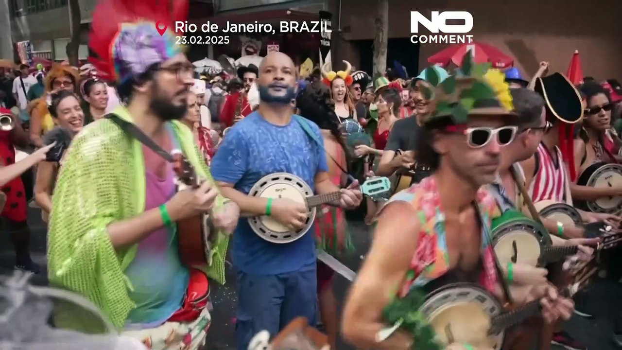 Brasile: a Rio de Jaineiro 160mila persone ballano per strada in vista del carnevale