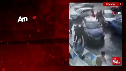 Arnavutköy’de gençlerin tekmeli yumruklu kavgası