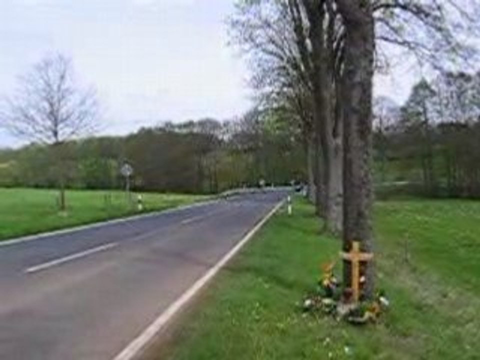 Ein Kreuz zwischen Schotten und Gedern