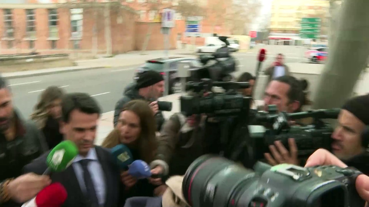 La pareja de Ayuso se niega a declarar a petición de sus abogados por vulneración de derechos