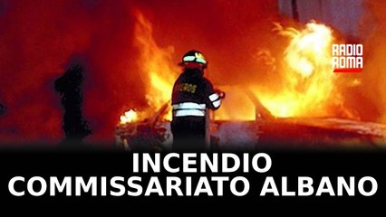 Incendio nel parcheggio del commissariato di Albano: intervento delle forze dell'ordine 🚓