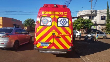 Mulher fica ferida ao colidir bicicleta elétrica contra Audi A3 no bairro Esmeralda
