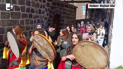 Sur’da 8 Mart şenliği: Jin Jiyan Azadî