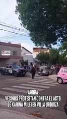 Vecinos autoconvocados se manifestaron en contra de Karina Milei