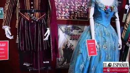 Exposición con 12 trajes conocidos de películas y series en el Teatro Zorrilla de Valladolid
