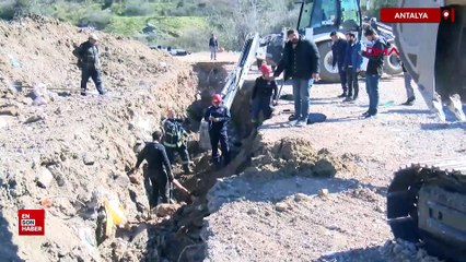 Antalya'da göçük altında kalan işçi, 2 saatte kurtarıldı