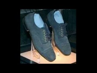 Cliff Richard - medley - Blue Suede Shoes/His Latest Flame/Keep A Knockin'