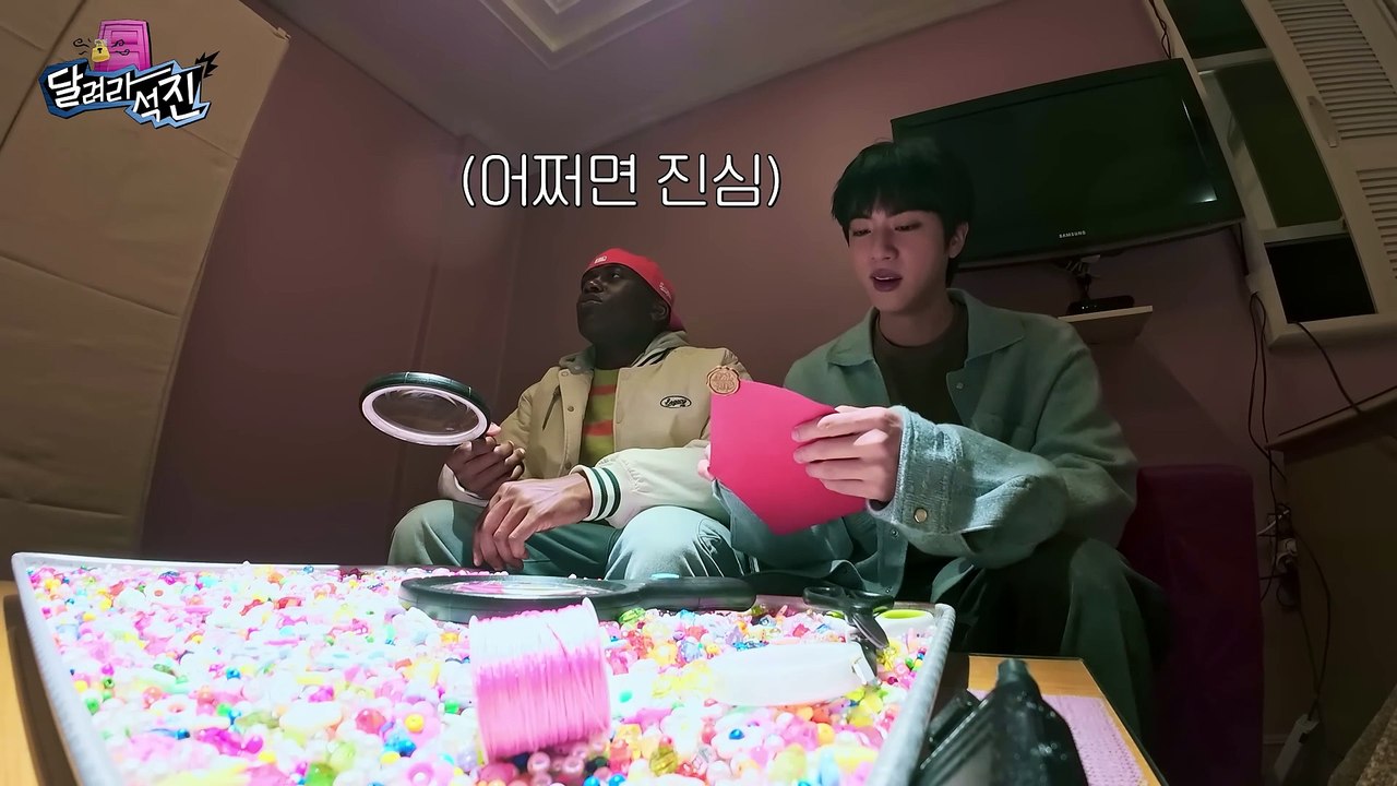 [Run Jin] EP.23 | Jin in the Strange Land of Fairytales 1080p ENG