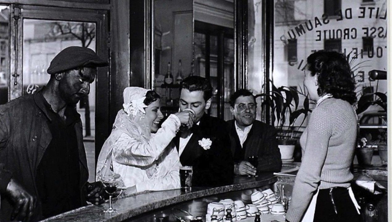 Eric Villet - La salle du Tabac de la rue des Martyres (paroles musique du groupe Pigalle)