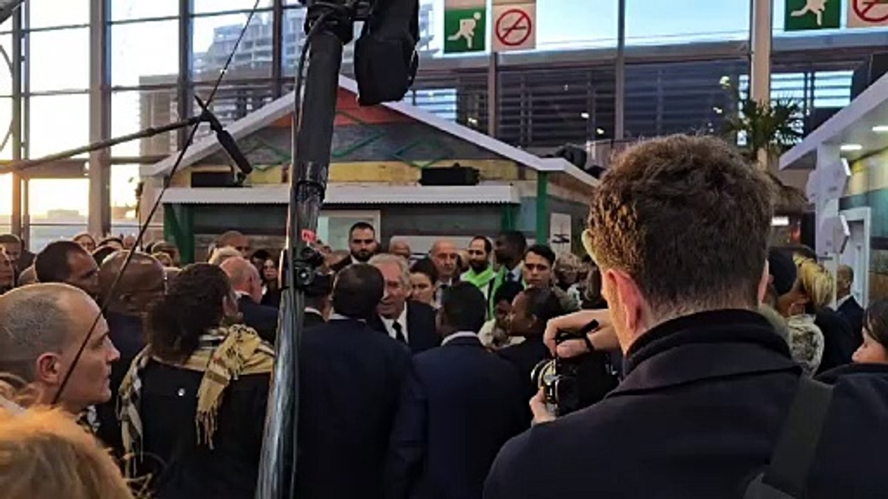 Salon de l'agriculture : François Bayrou rend visite aux Outre-mer
