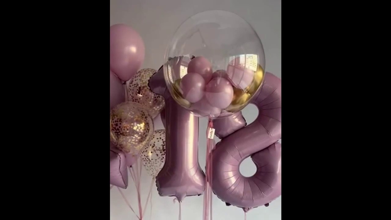 Joyeux anniversaire à l'anniversaire de 18 ans Angelina!