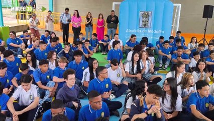 El Distrito entregó la renovada Sección Escuela Diego María Gómez, que beneficiará a 960 estudiantes de Castilla