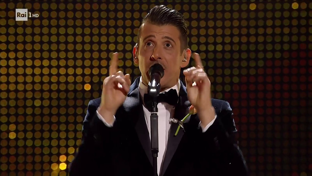 Francesco Gabbani - Viva la vita @ Sanremo 2025 serata finale