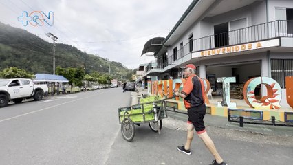 mqn-Coco, el vendedor de Tucurrique que alegra las calles con su voz y su sonrisa -240225