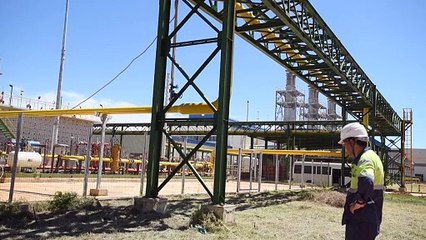 Bolivia inaugura su mayor siderúrgica con fondos chinos para contener fuga de dólares