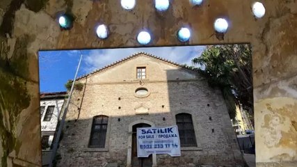 Anıtsal yapı olarak tescil edilen tarihi hamam satılıyor