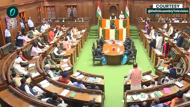 Delhi Assembly Session : CM Rekha Gupta ने पेश की CAG रिपोर्ट, मुश्किल में Kejriwal | वनइंडिया हिंदी