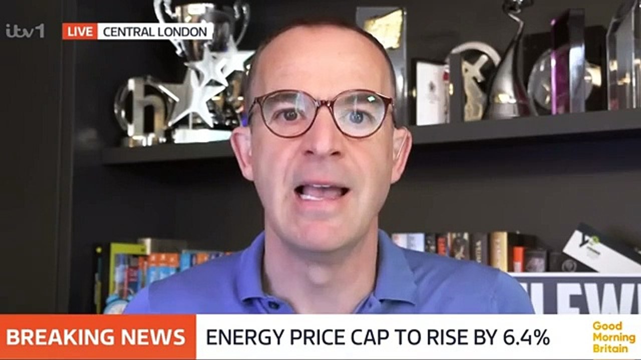 Martin Lewis reveals best time to fix energy bills after Ofgem price cap rise
