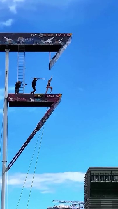 Camera view of swimmer with arrow