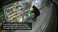Thief Robs Supermarket and Gets Tackled by Undercover Police Officer While Trying to Escape