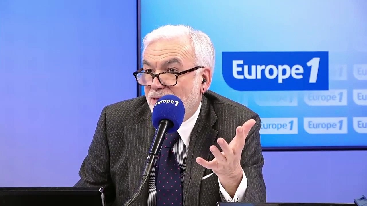 Pascal Praud et vous - «Ça n'est jamais arrivé dans l'histoire du music-hall» : Enrico Macias raconte une anecdote lors d'un concert
