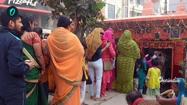 Agra News: Mahashivratri पर ताजमहल में महिला ने किया जलाभिषेक | वनइंडिया | Tajmahal | Jalabhishek