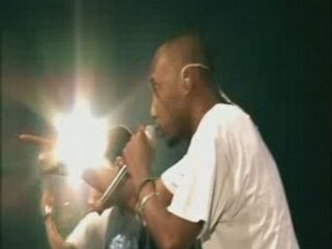 Soprano(live)-Tant que Dieu (feat Mino)